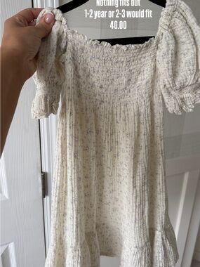 Nothing fits but girls dress 1-2y